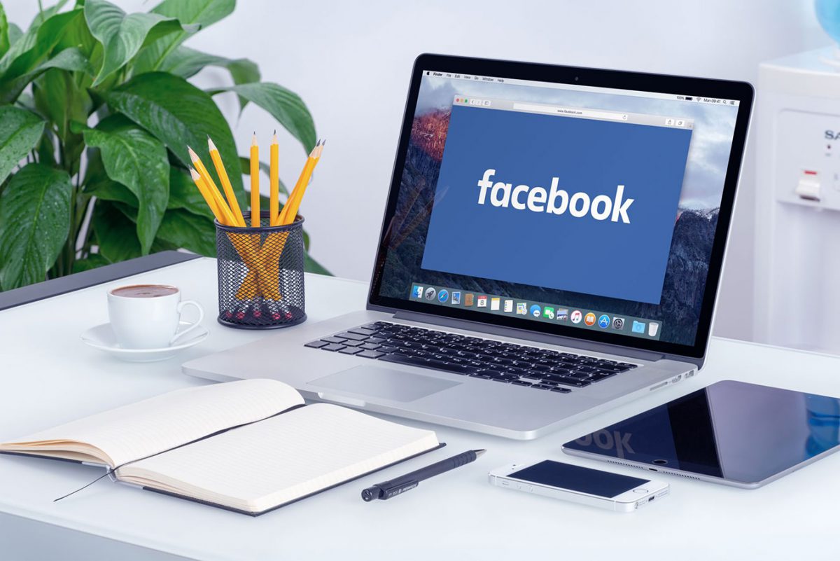How To Hire a Social Media Expert: Weighing The Pros, Cons & Perks of In-House Versus Outsourced