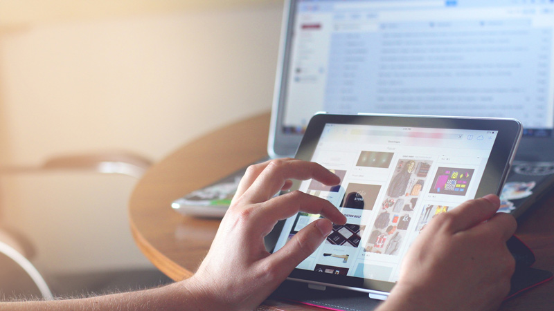 Person using Ipad